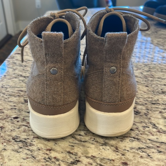 OTBT Defend Booties Size 6 - Picture 4 of 7